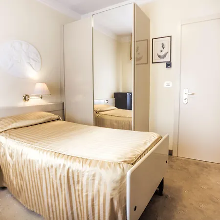 Aurora Terme 3* アーバノ・テルメ