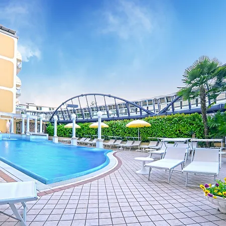 Aurora Terme 3* アーバノ・テルメ