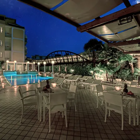 ホテル Aurora Terme