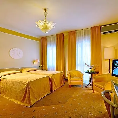 Aurora Terme 3*