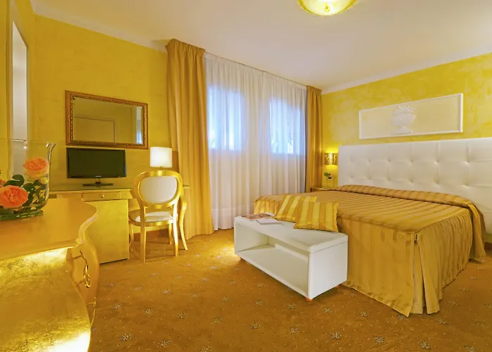 Aurora Terme ホテル 3*