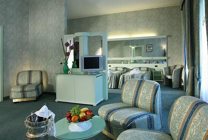 Aurora Terme 3* أبانو تيرمي